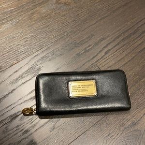 Marc Jacobs black wallet